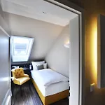 Moments Boutique Hotel 4*