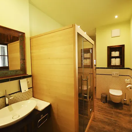 Moments Boutique Hotel