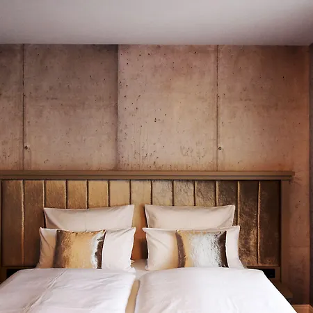 Hotel Moments Boutique 4*