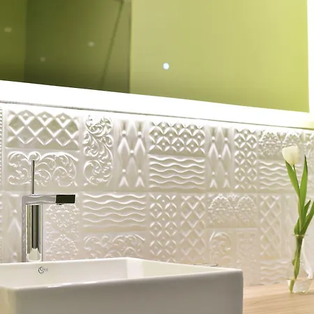 Otel Moments Boutique 4*