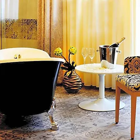 Moments Boutique Hotel