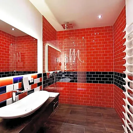 Hotel Moments Boutique 4*