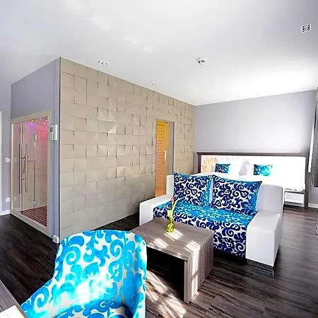 Moments Boutique Hotel 4*