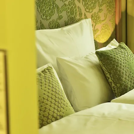 Hotel Moments Boutique 4*