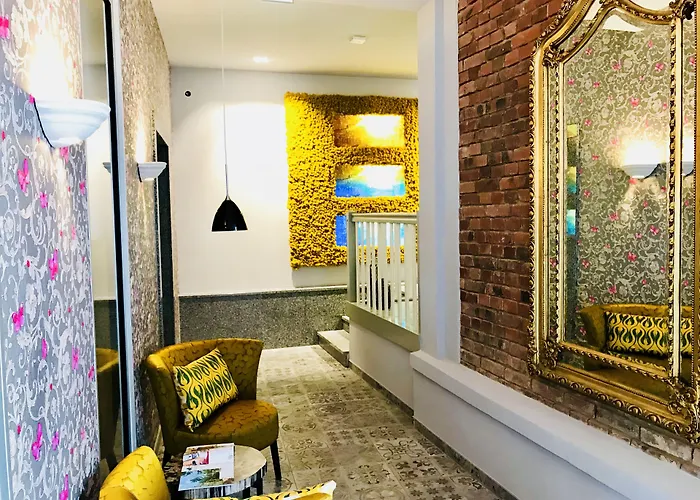 Moments Boutique 바우트젠