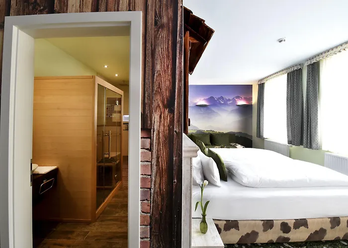 Moments Boutique فندق