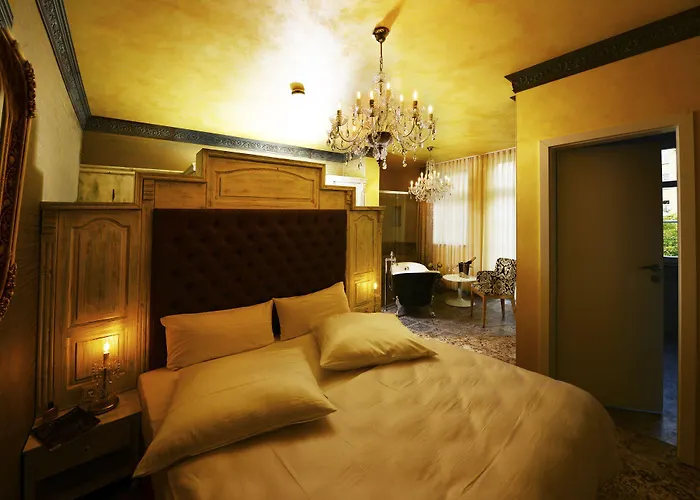 Moments Boutique 바우트젠