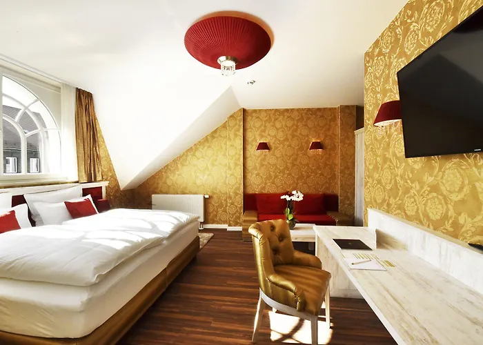 فندق Moments Boutique 4*