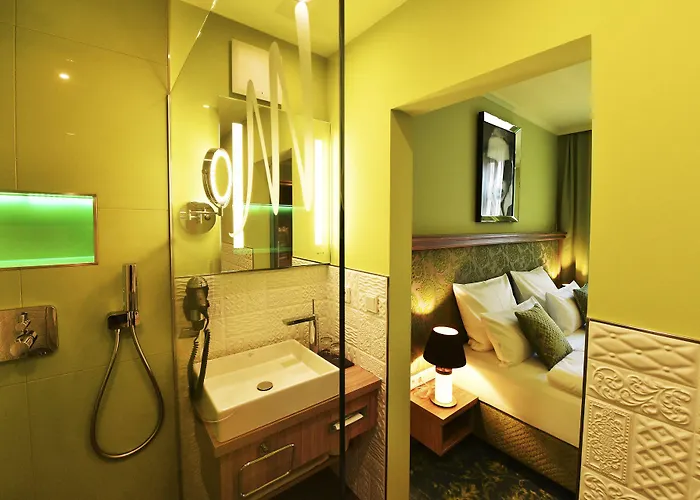 Moments Boutique فندق بوتسن