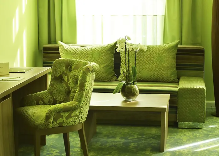 Moments Boutique فندق 4*