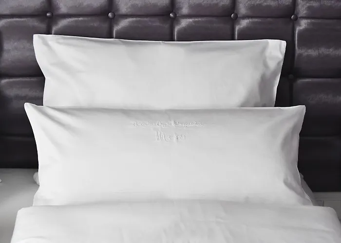 Moments Boutique 4* بوتسن