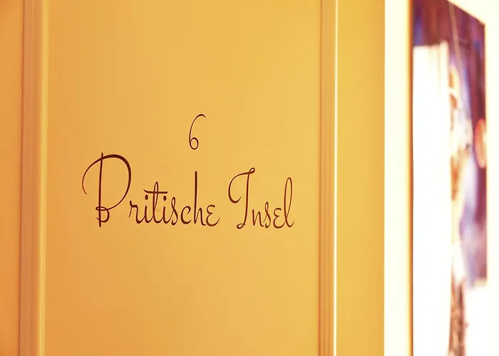 فندق Moments Boutique 4*